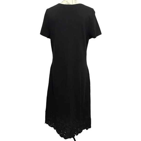 Talbots Embroidered Eyelet Bottom Shift Dress Size Large Black Short Sleeve Midi - Picture 2 of 9
